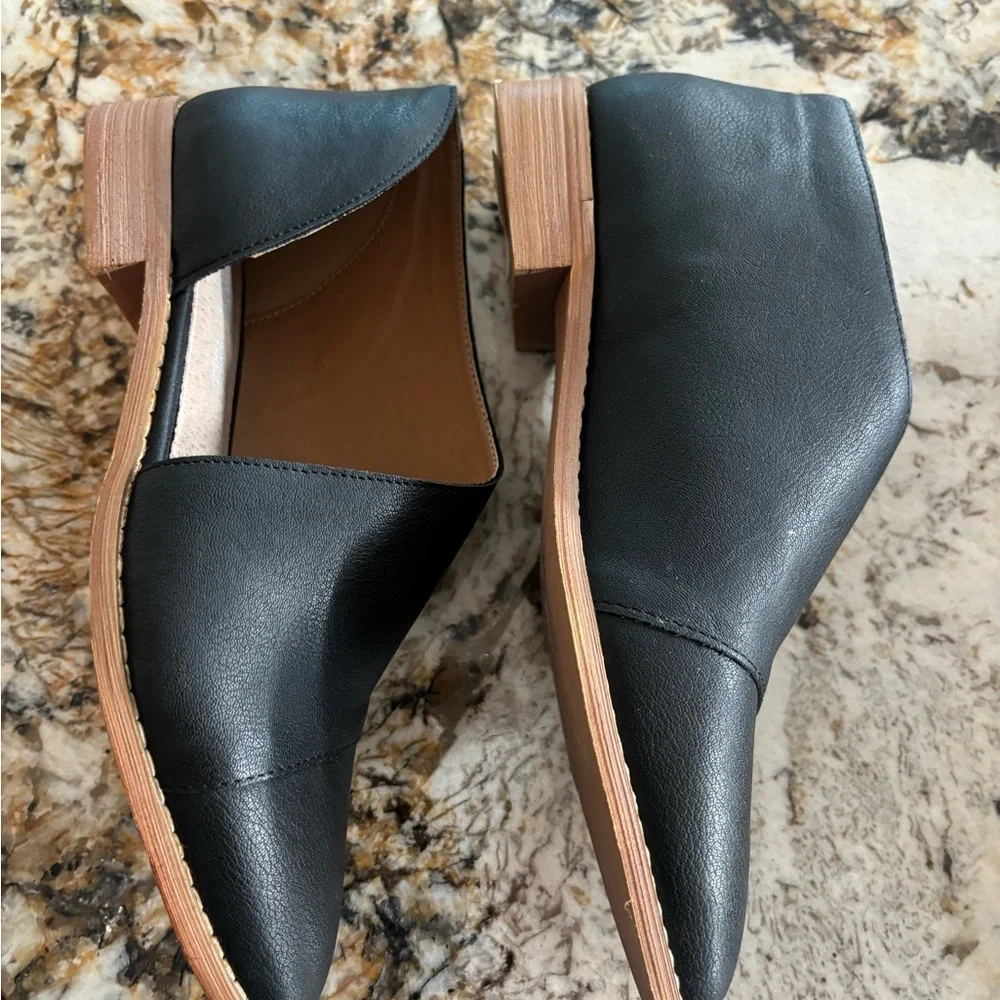 Buckle MiMi Shoes NWT - Picture 8 of 13